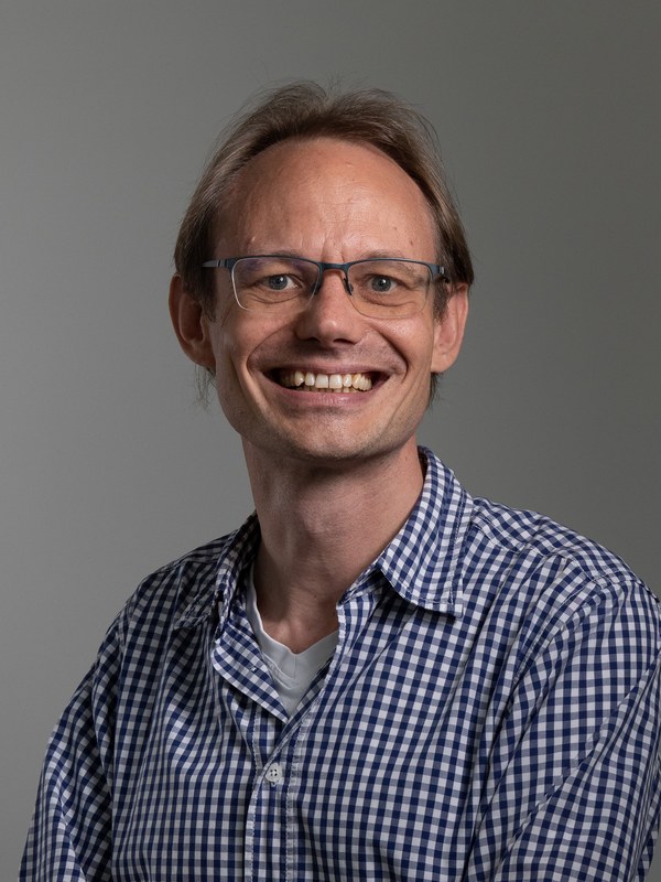 Prof. Dr. Chris Oostenbrink
